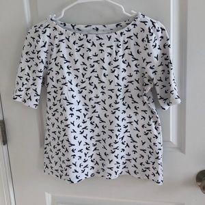 Tshirt with black birds.